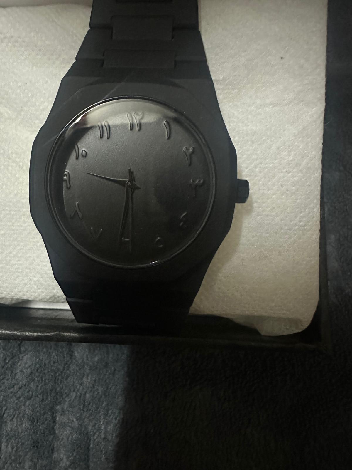 Men & Women’s Black Fiber Watch – Arabic Dial